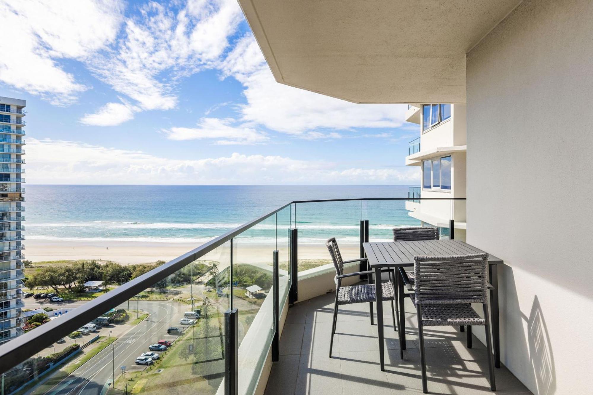 Ultiqa Beach Haven On Broadbeach Hotel Gold Coast Exterior photo