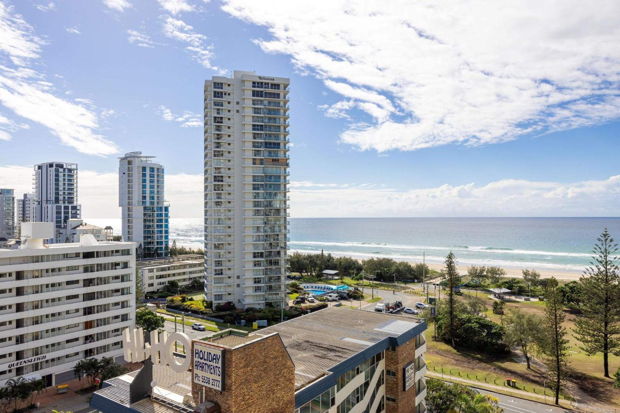 Ultiqa Beach Haven On Broadbeach Hotel Gold Coast Exterior photo